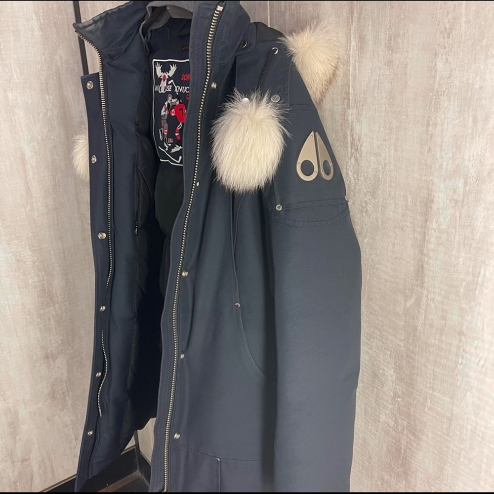 Women Original Moose Knuckles parka in Navy with real Fur Trim